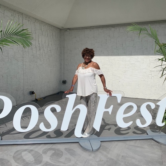 Meet your Posher, Celeste - Picture 12 of 16